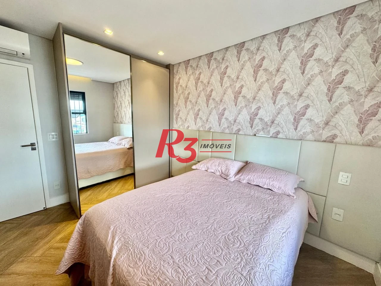 Cobertura com 4 dormitórios à venda, 418 m² por R$ 5.400.000,00 - Boqueirão - Santos/SP