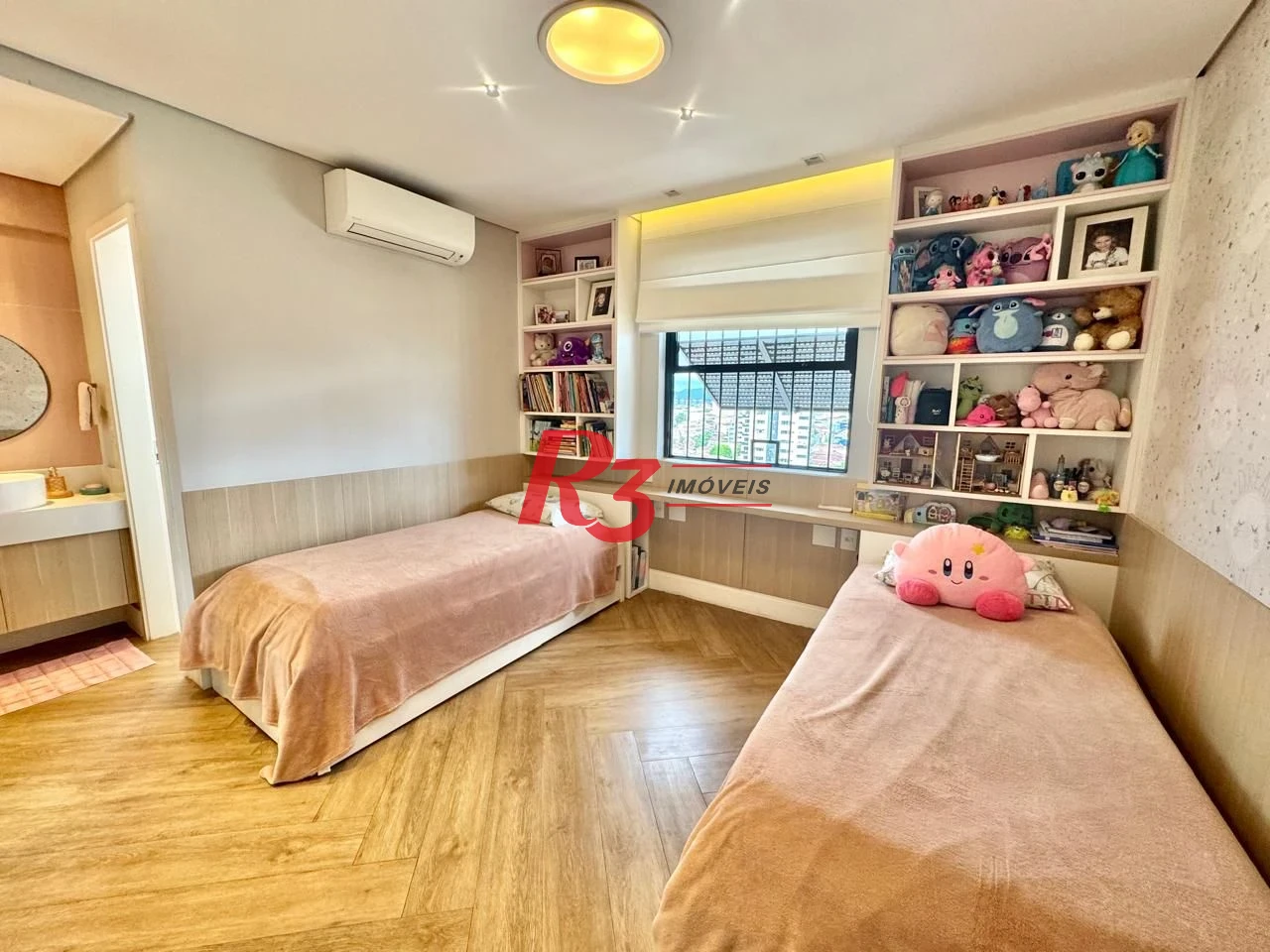 Cobertura com 4 dormitórios à venda, 418 m² por R$ 5.400.000,00 - Boqueirão - Santos/SP