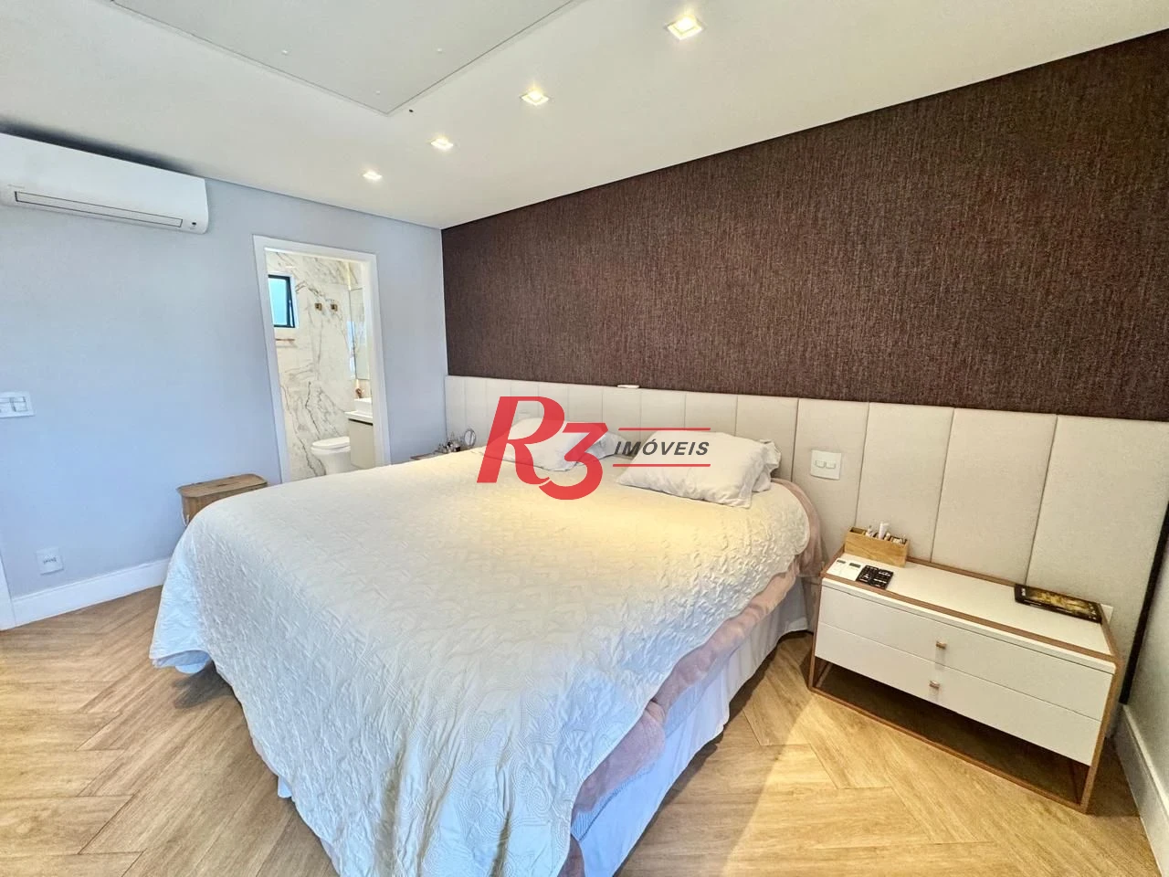 Cobertura com 4 dormitórios à venda, 418 m² por R$ 5.400.000,00 - Boqueirão - Santos/SP