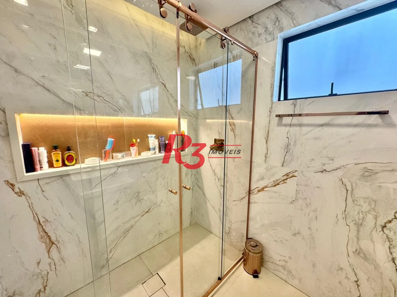 Cobertura com 4 dormitórios à venda, 418 m² por R$ 5.400.000,00 - Boqueirão - Santos/SP