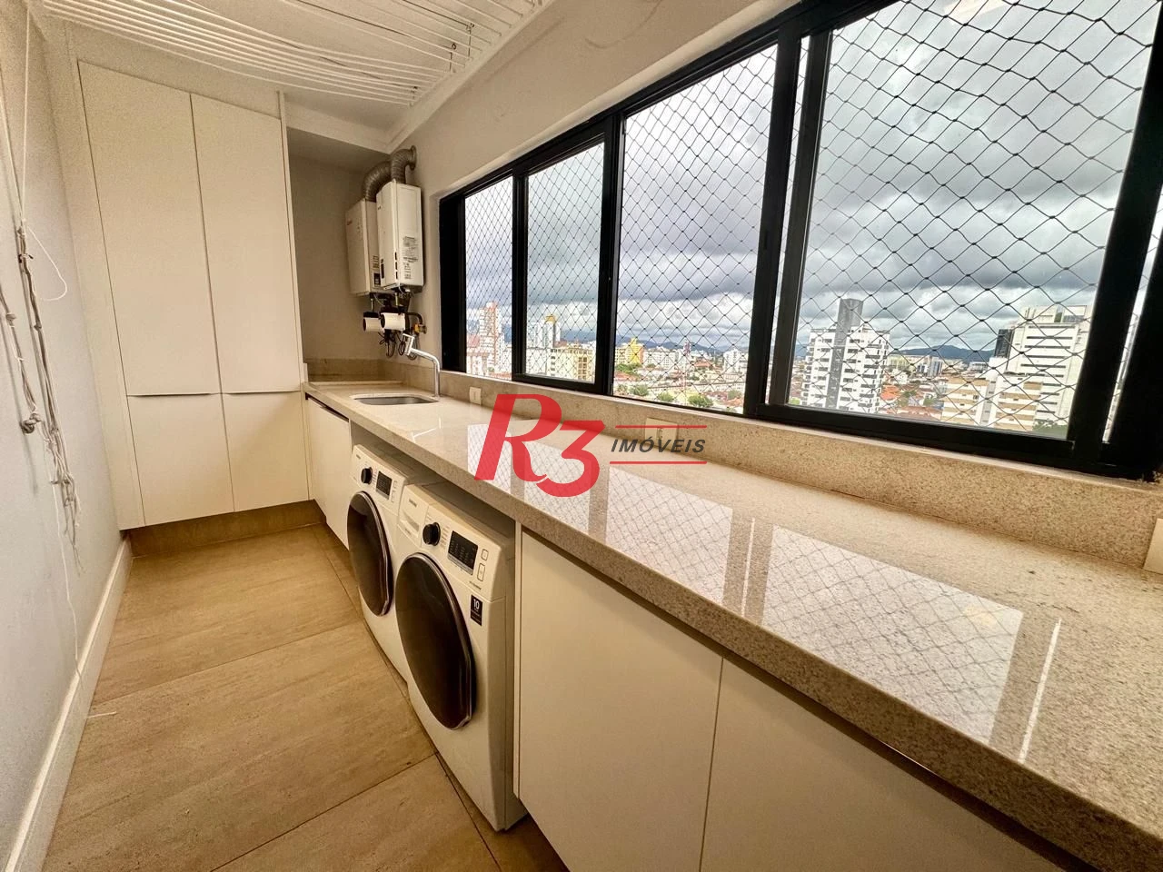 Cobertura com 4 dormitórios à venda, 418 m² por R$ 5.400.000,00 - Boqueirão - Santos/SP