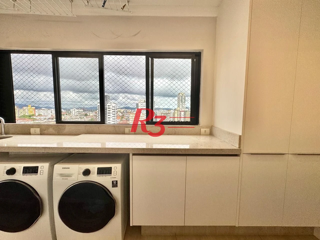 Cobertura com 4 dormitórios à venda, 418 m² por R$ 5.400.000,00 - Boqueirão - Santos/SP