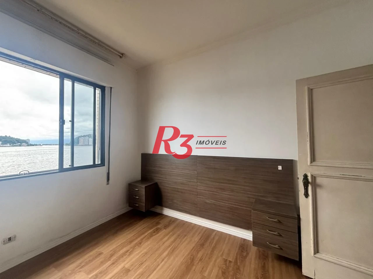 Apartamento com 2 dormitórios à venda, 90 m² por R$ 545.000,00 - Itararé - São Vicente/SP