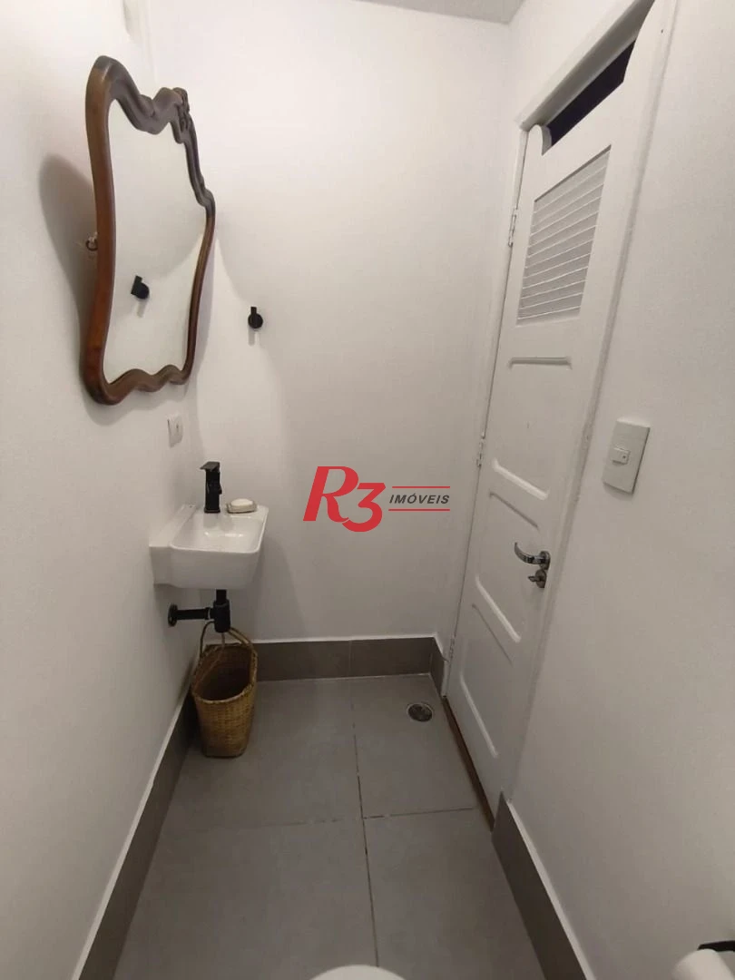 Sobrado com 3 dormitórios à venda, 102 m² por R$ 719.000,00 - Campo Grande - Santos/SP
