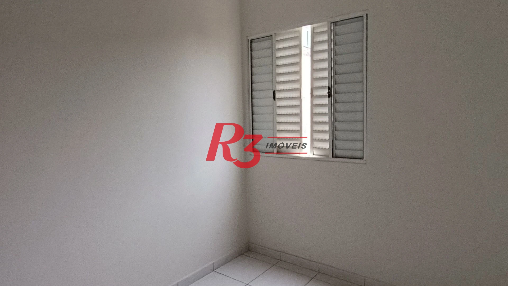 Casa com 3 dormitórios à venda, 120 m² por R$ 590.000,00 - Santa Maria - Santos/SP