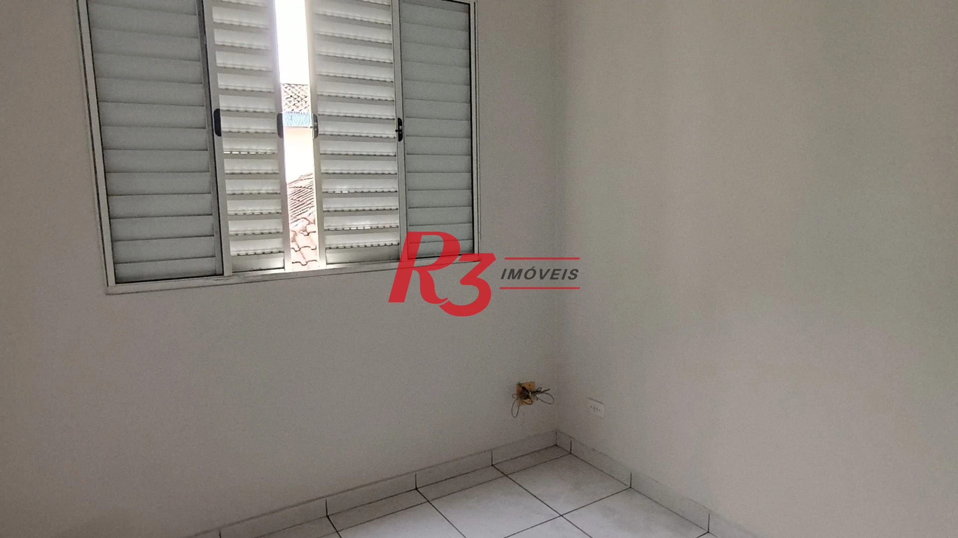 Casa com 3 dormitórios à venda, 120 m² por R$ 590.000,00 - Santa Maria - Santos/SP