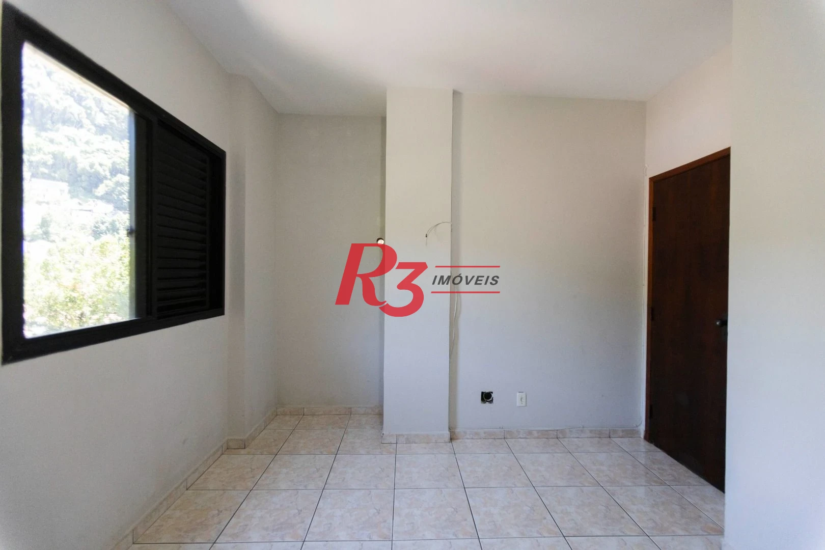 Apartamento com 2 dormitórios à venda, 86 m² por R$ 370.000,00 - Marapé - Santos/SP