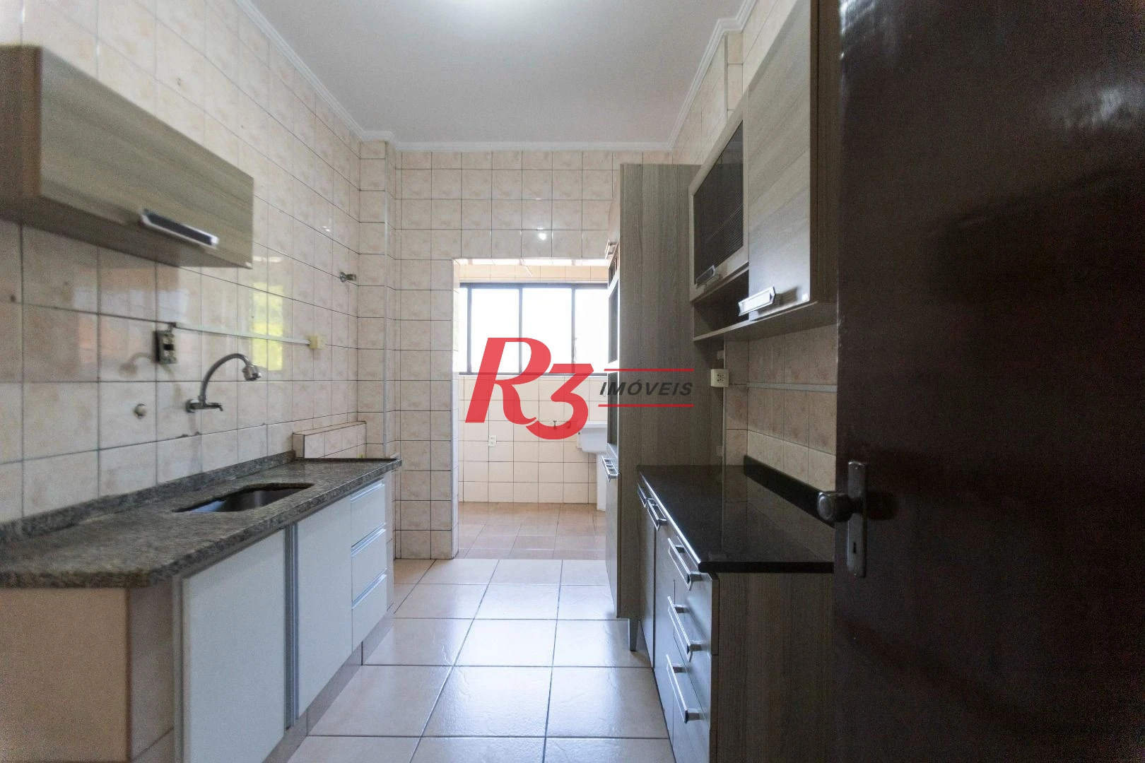 Apartamento com 2 dormitórios à venda, 86 m² por R$ 370.000,00 - Marapé - Santos/SP