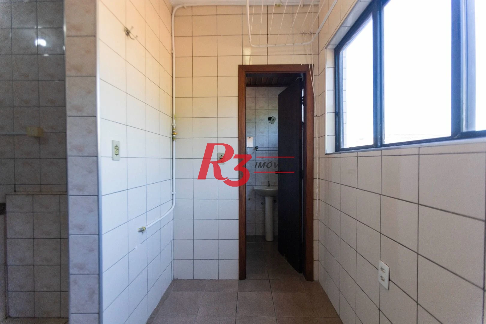 Apartamento com 2 dormitórios à venda, 86 m² por R$ 370.000,00 - Marapé - Santos/SP