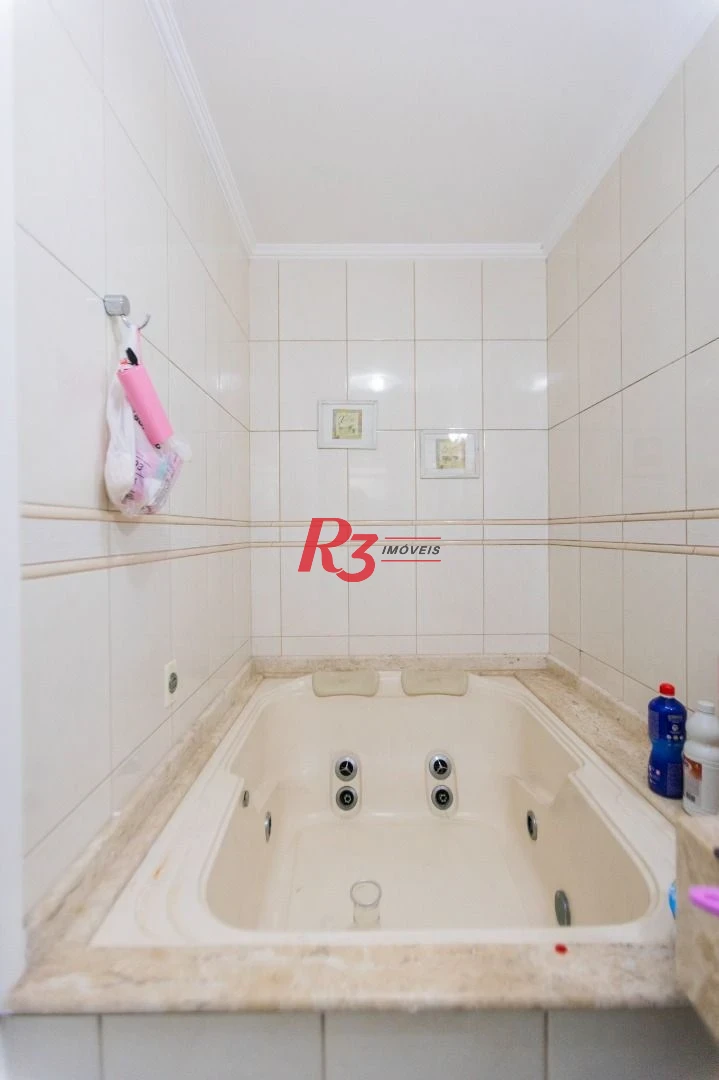Casa com 3 dormitórios à venda, 186 m² por R$ 1.490.000,00 - Campo Grande - Santos/SP