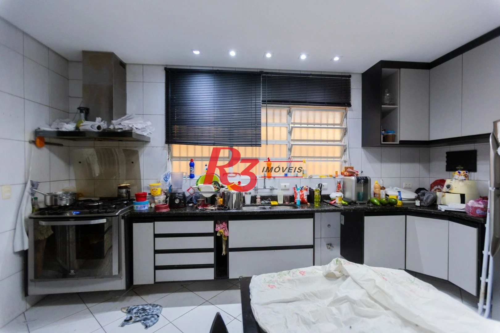 Casa com 3 dormitórios à venda, 186 m² por R$ 1.490.000,00 - Campo Grande - Santos/SP