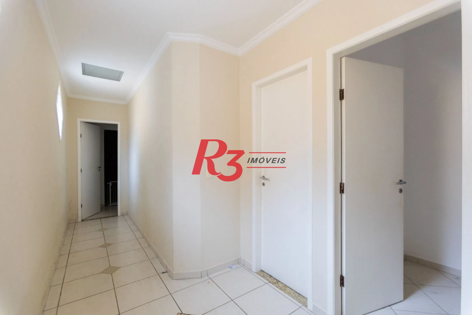 Casa com 3 dormitórios à venda, 186 m² por R$ 1.490.000,00 - Campo Grande - Santos/SP