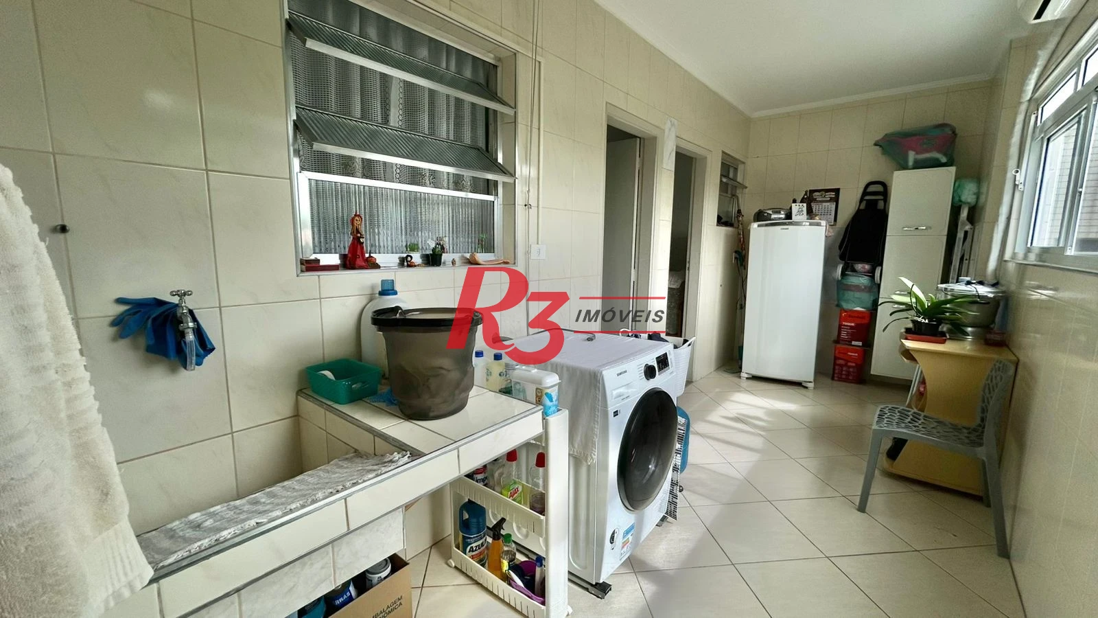 Apartamento com 2 dormitórios à venda, 100 m² por R$ 586.000,00 - Marapé - Santos/SP