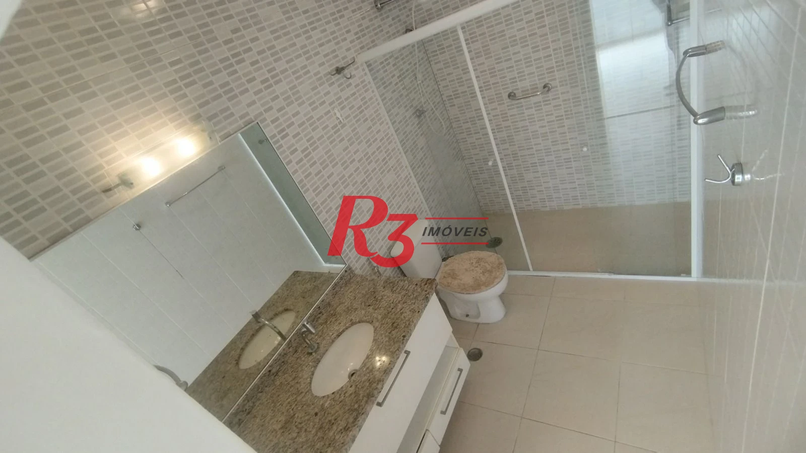 Apartamento com 2 dormitórios à venda, 110 m² por R$ 700.000,00 - José Menino - Santos/SP