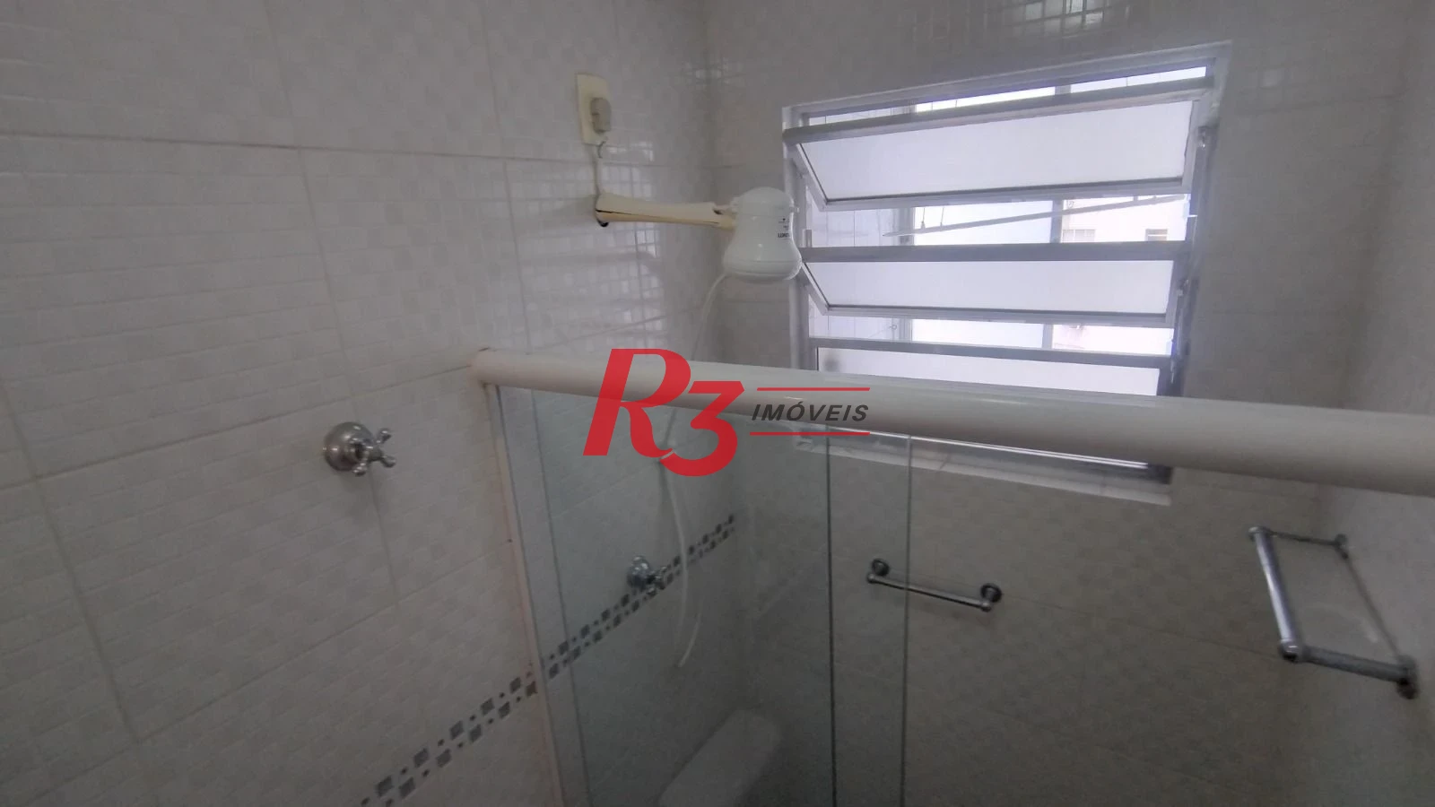 Apartamento com 2 dormitórios à venda, 110 m² por R$ 700.000,00 - José Menino - Santos/SP