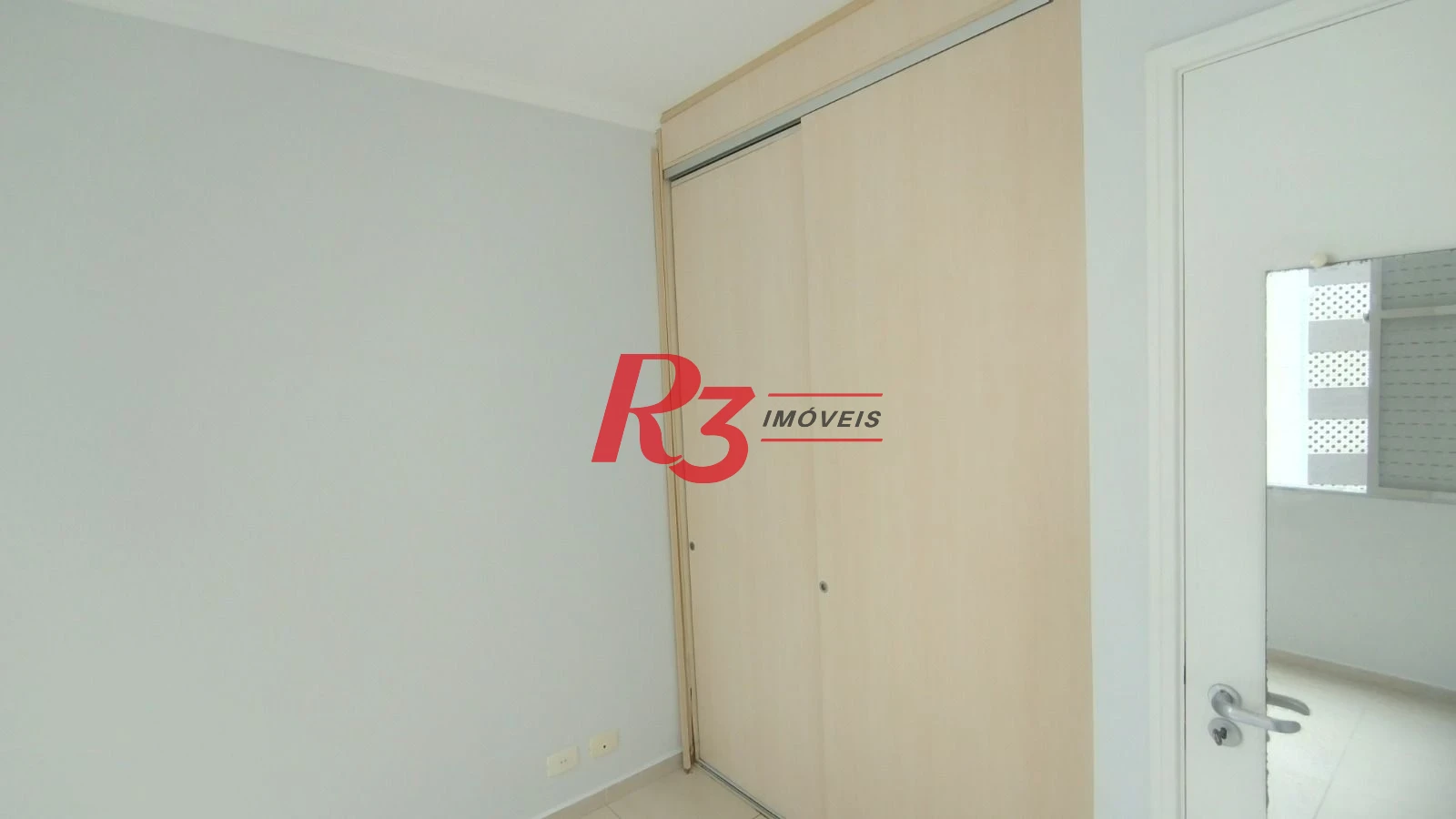 Apartamento com 2 dormitórios à venda, 110 m² por R$ 700.000,00 - José Menino - Santos/SP