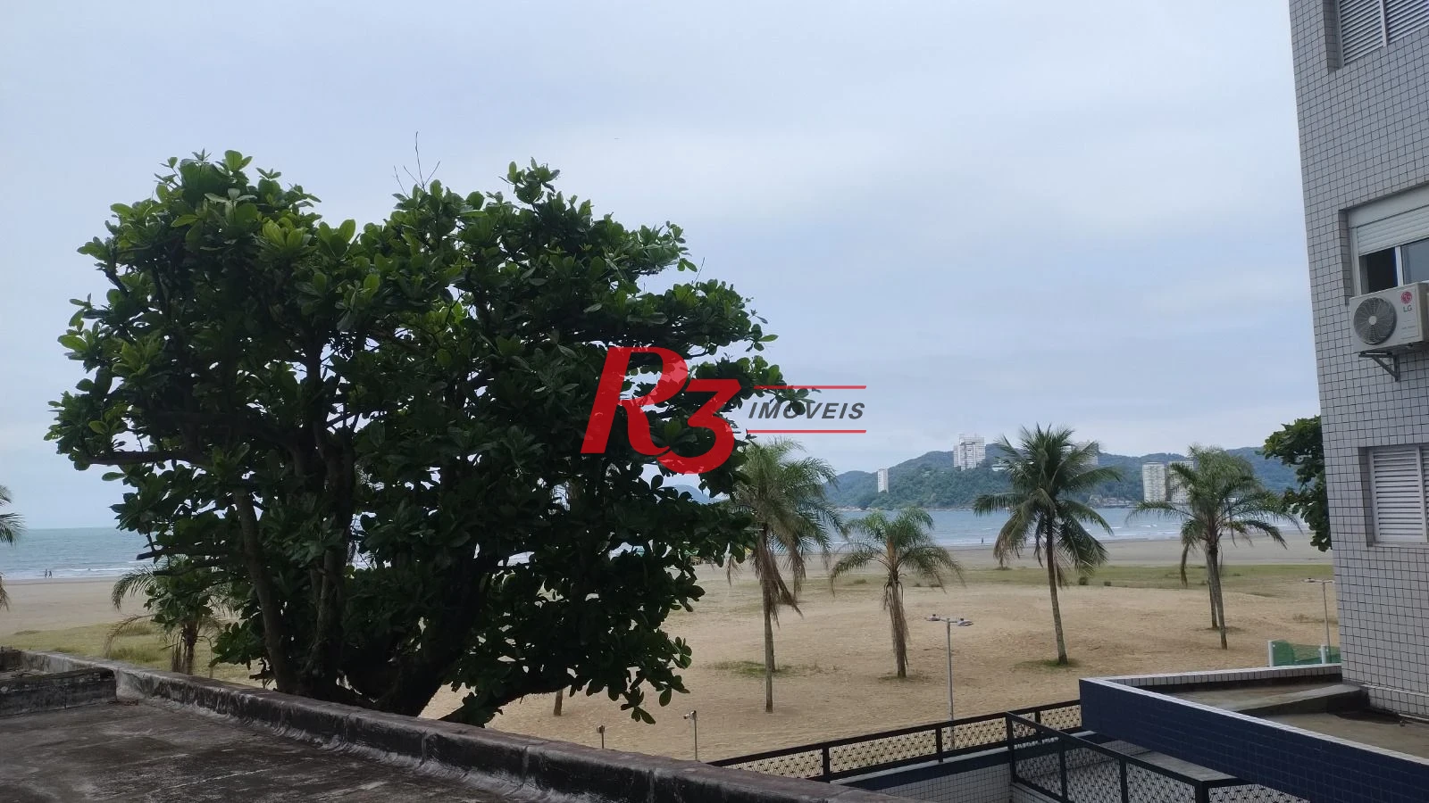 Apartamento com 2 dormitórios à venda, 110 m² por R$ 700.000,00 - José Menino - Santos/SP