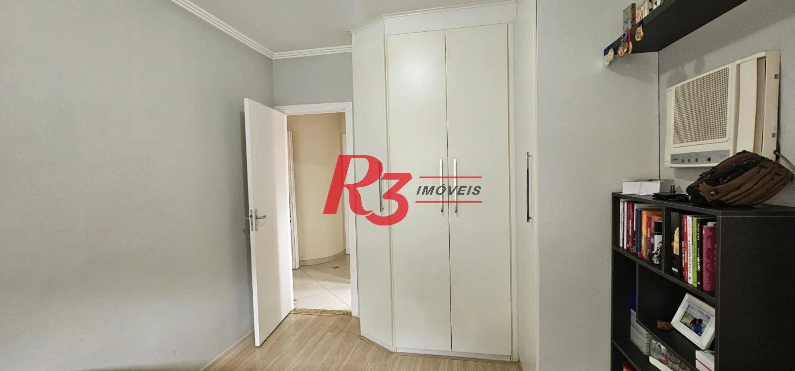 Apartamento com 3 dormitórios à venda, 117 m² por R$ 860.000,00 - Gonzaga - Santos/SP