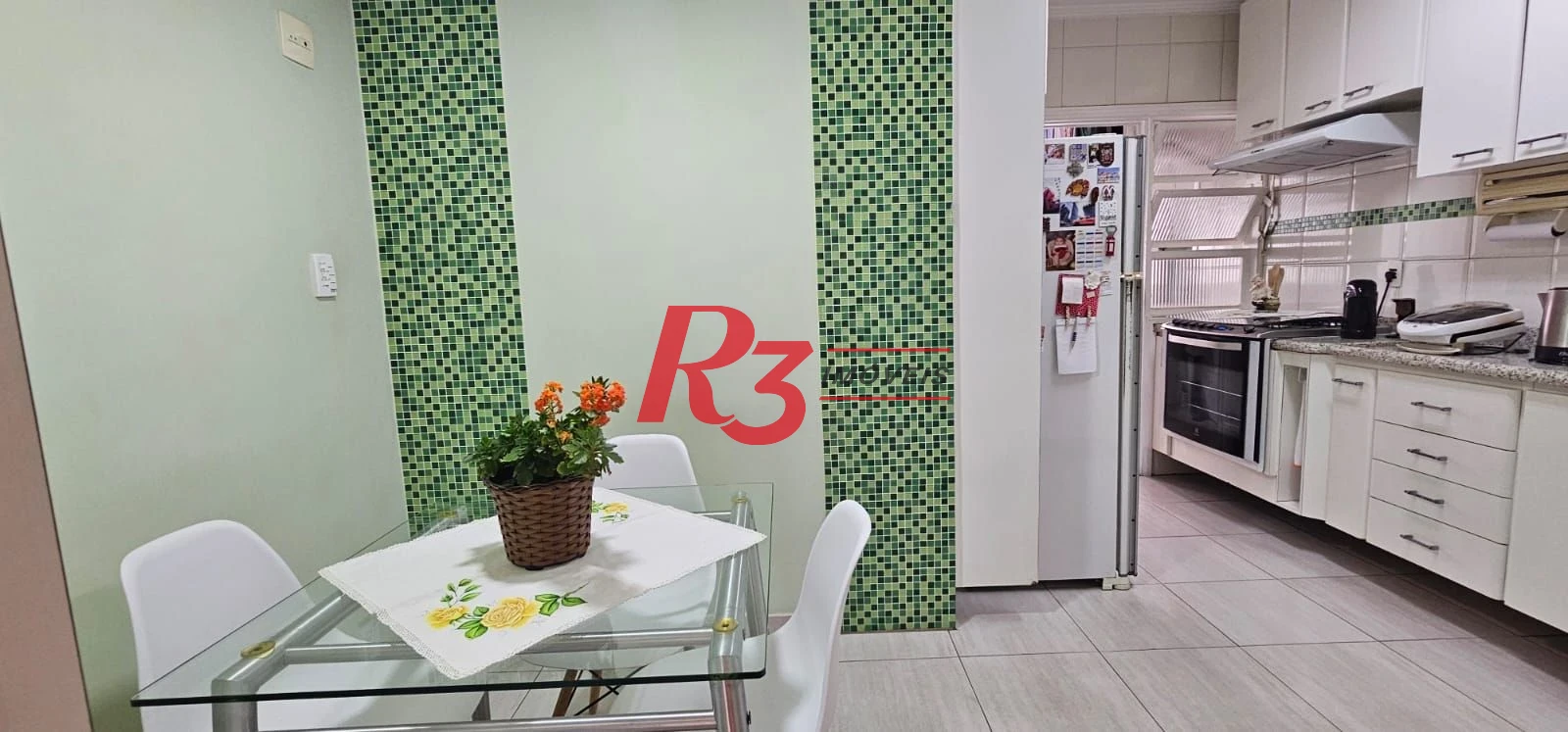 Apartamento com 3 dormitórios à venda, 117 m² por R$ 860.000,00 - Gonzaga - Santos/SP