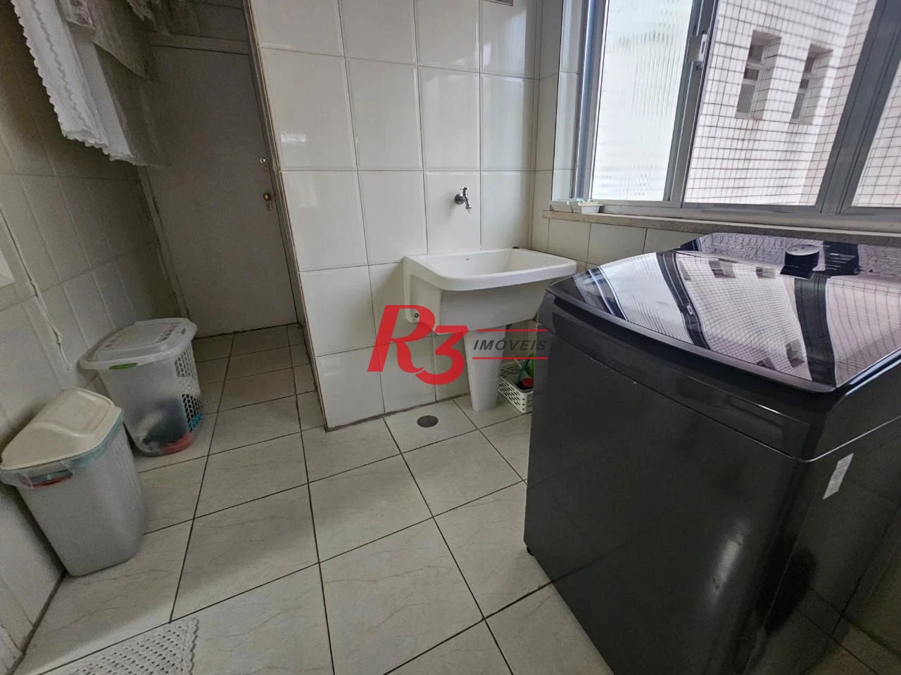 Apartamento com 3 dormitórios à venda, 117 m² por R$ 860.000,00 - Gonzaga - Santos/SP