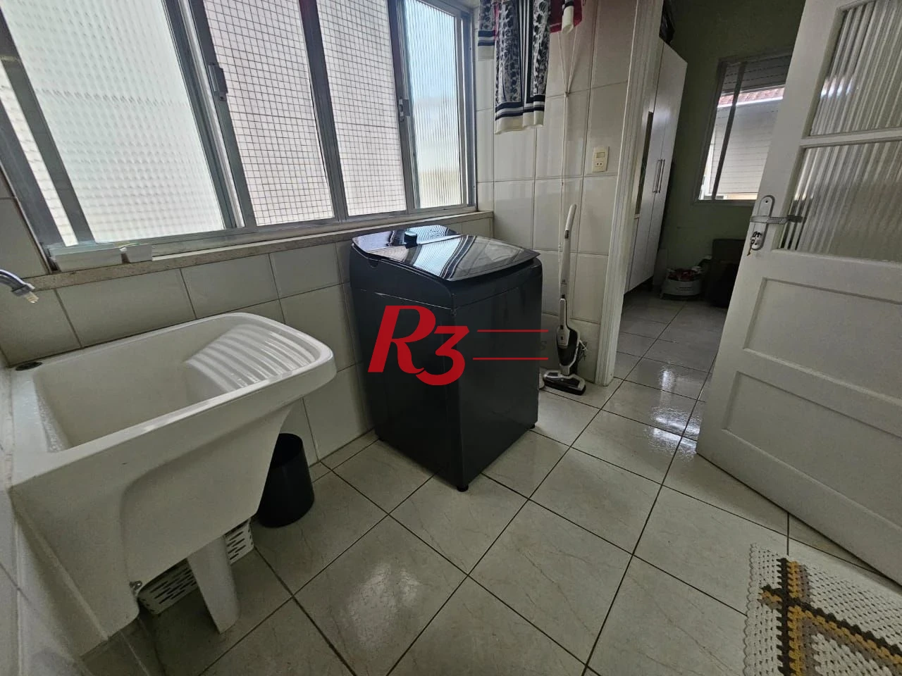 Apartamento com 3 dormitórios à venda, 117 m² por R$ 860.000,00 - Gonzaga - Santos/SP