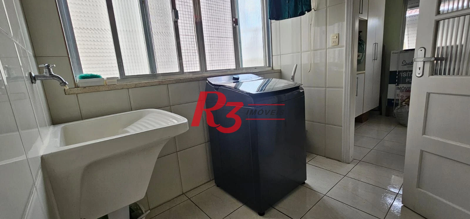 Apartamento com 3 dormitórios à venda, 117 m² por R$ 860.000,00 - Gonzaga - Santos/SP