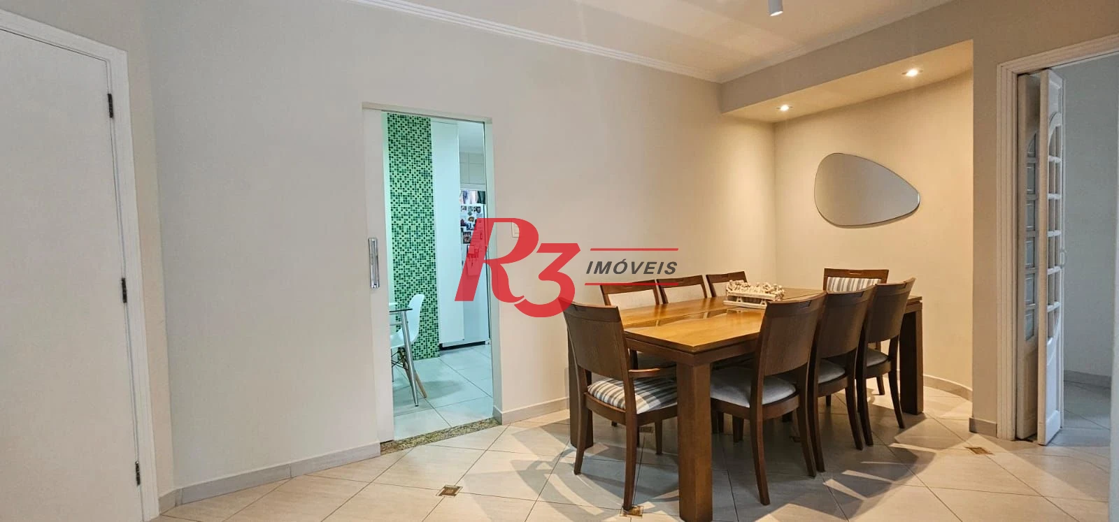 Apartamento com 3 dormitórios à venda, 117 m² por R$ 860.000,00 - Gonzaga - Santos/SP