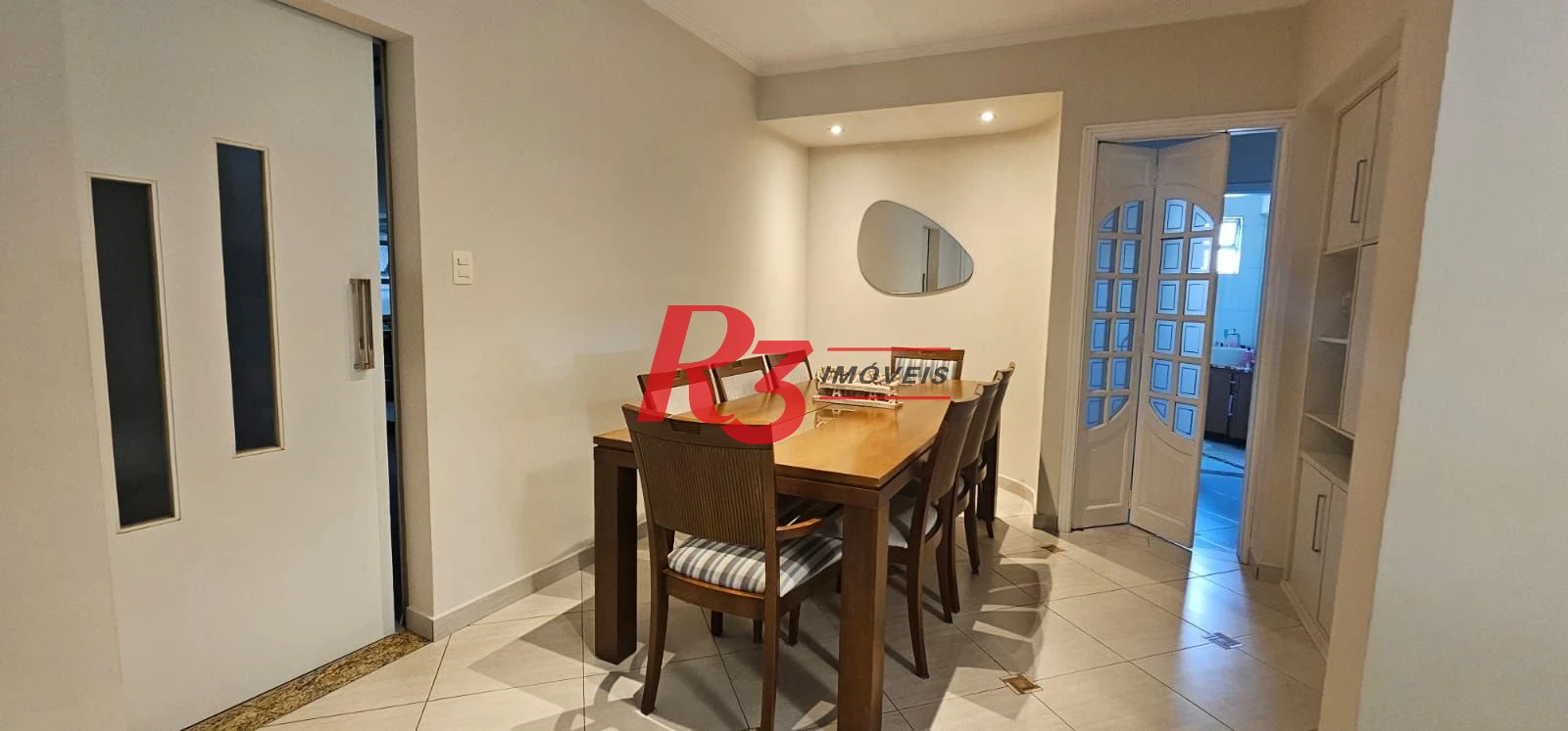 Apartamento com 3 dormitórios à venda, 117 m² por R$ 860.000,00 - Gonzaga - Santos/SP