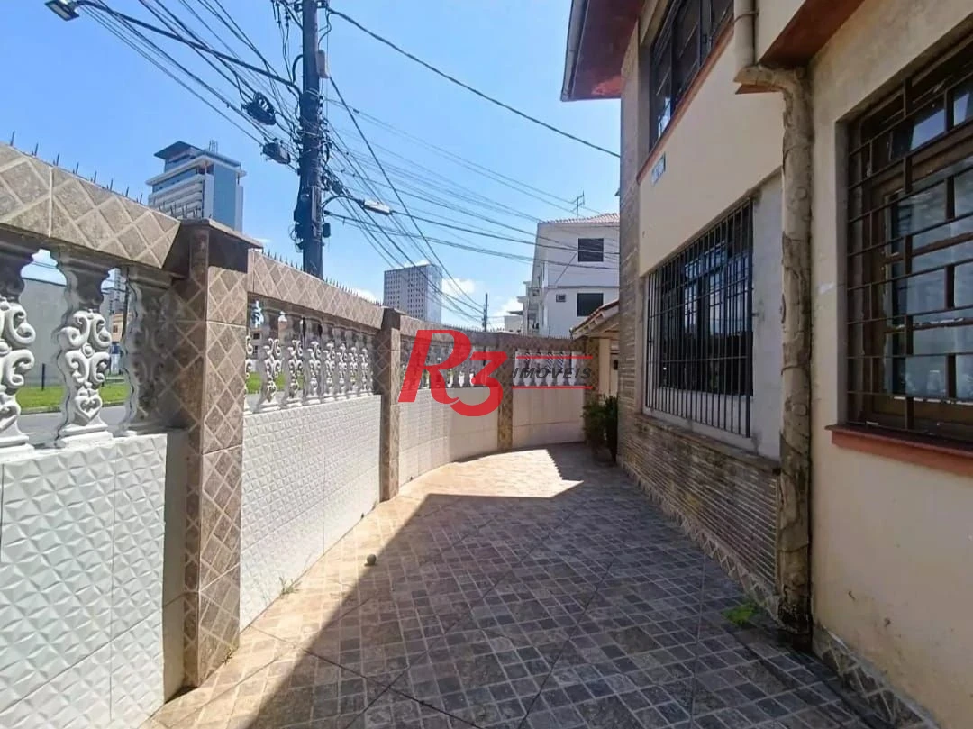 Sobrado com 3 dormitórios à venda, 114 m² por R$ 850.000,00 - Encruzilhada - Santos/SP