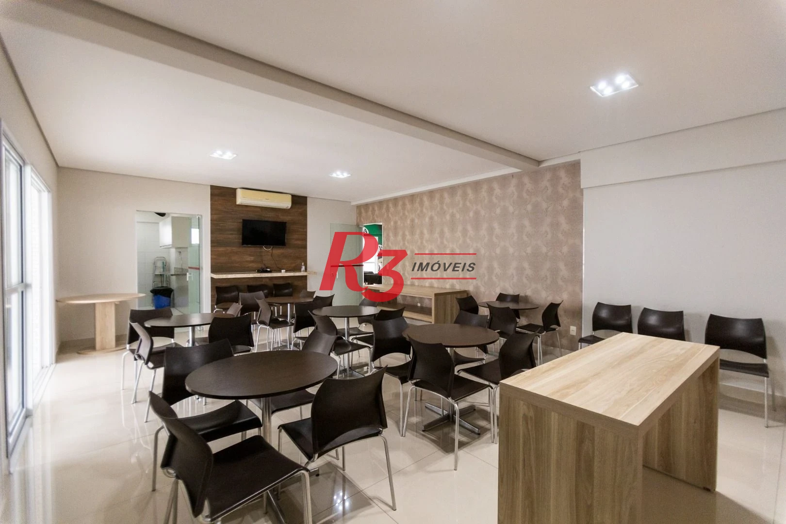 Apartamento com 3 dormitórios à venda, 143 m² por R$ 2.100.000,00 - Pompéia - Santos/SP