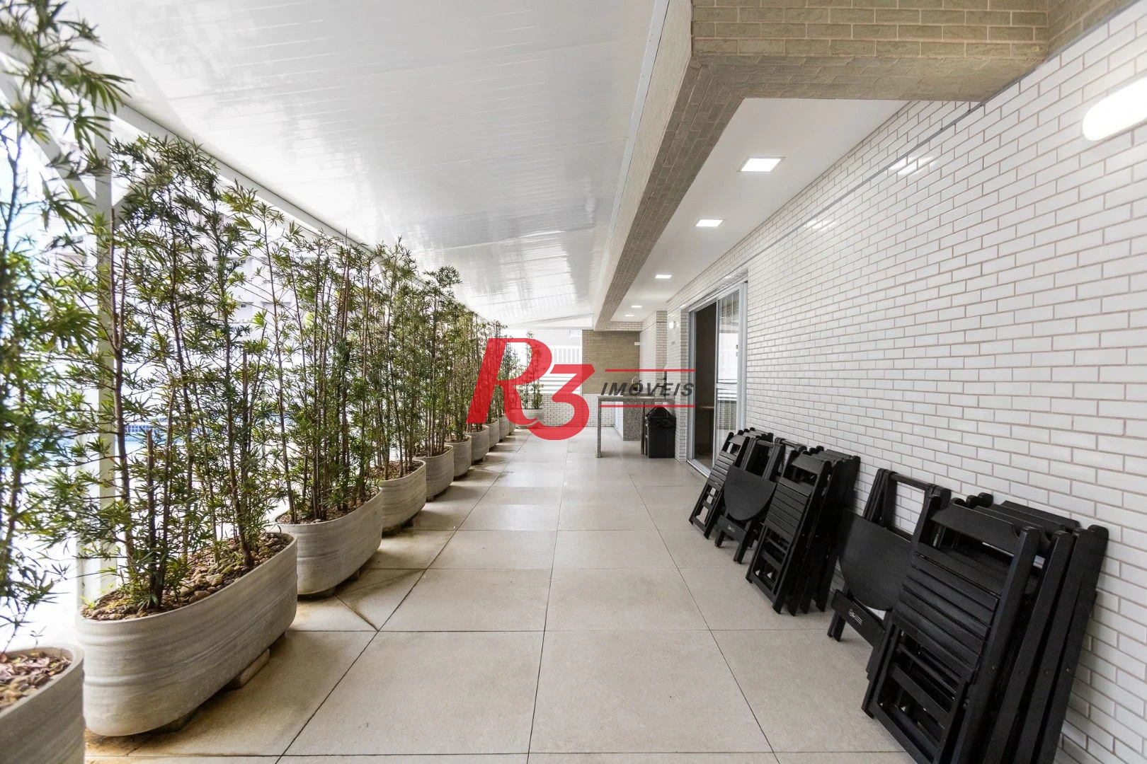 Apartamento com 3 dormitórios à venda, 143 m² por R$ 2.100.000,00 - Pompéia - Santos/SP
