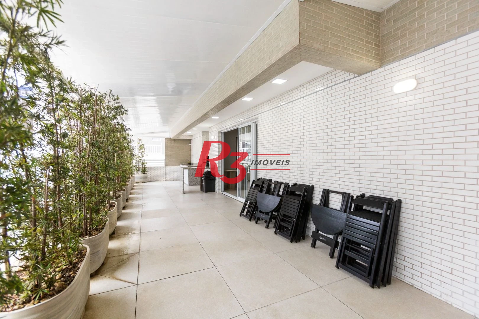 Apartamento com 3 dormitórios à venda, 143 m² por R$ 2.100.000,00 - Pompéia - Santos/SP