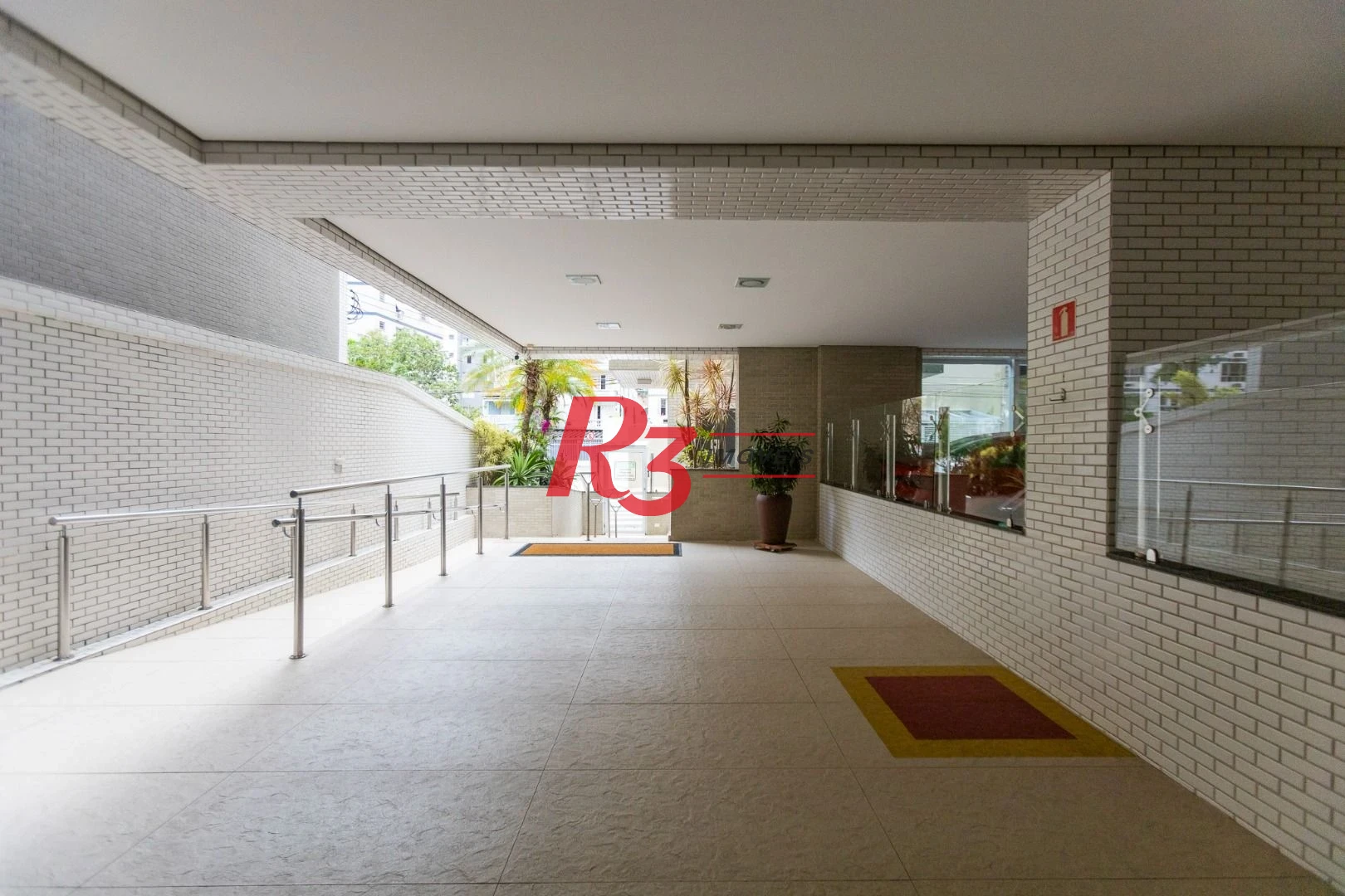 Apartamento com 3 dormitórios à venda, 143 m² por R$ 2.100.000,00 - Pompéia - Santos/SP