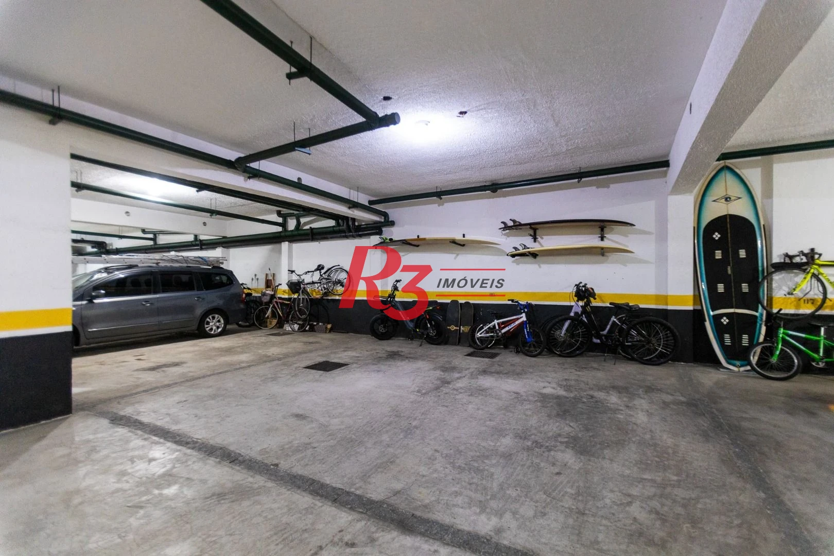 Apartamento com 3 dormitórios à venda, 143 m² por R$ 2.100.000,00 - Pompéia - Santos/SP