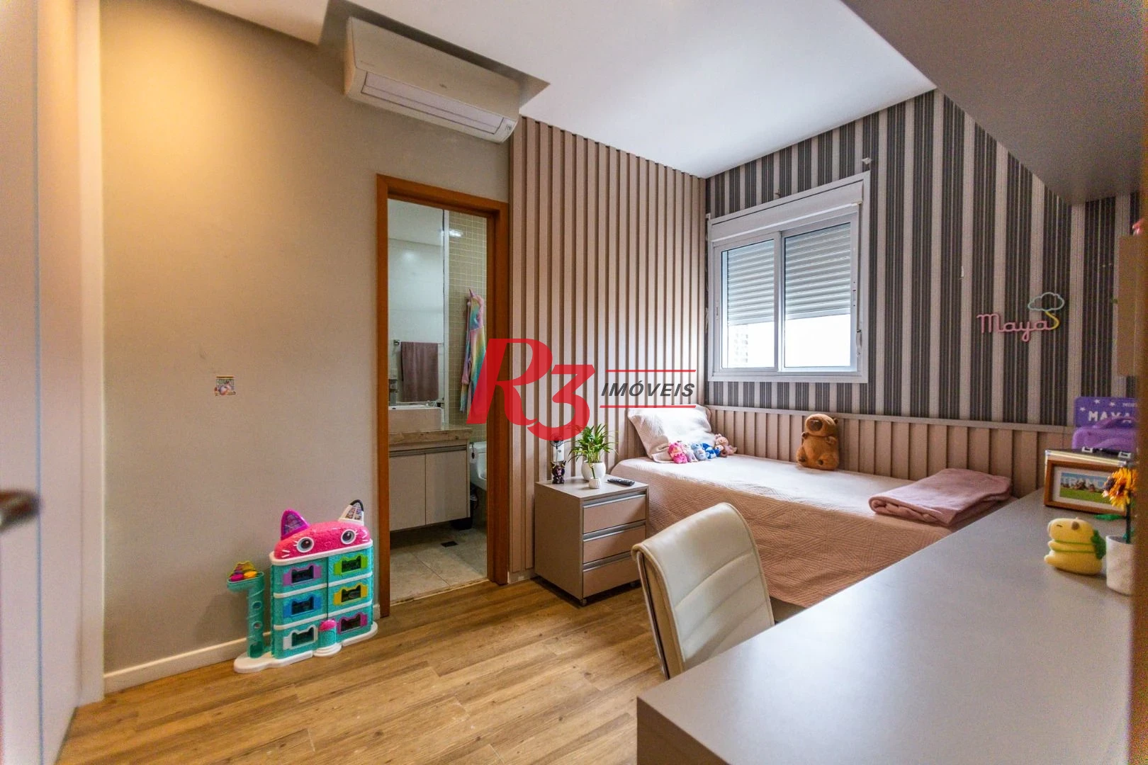 Apartamento com 3 dormitórios à venda, 143 m² por R$ 2.100.000,00 - Pompéia - Santos/SP