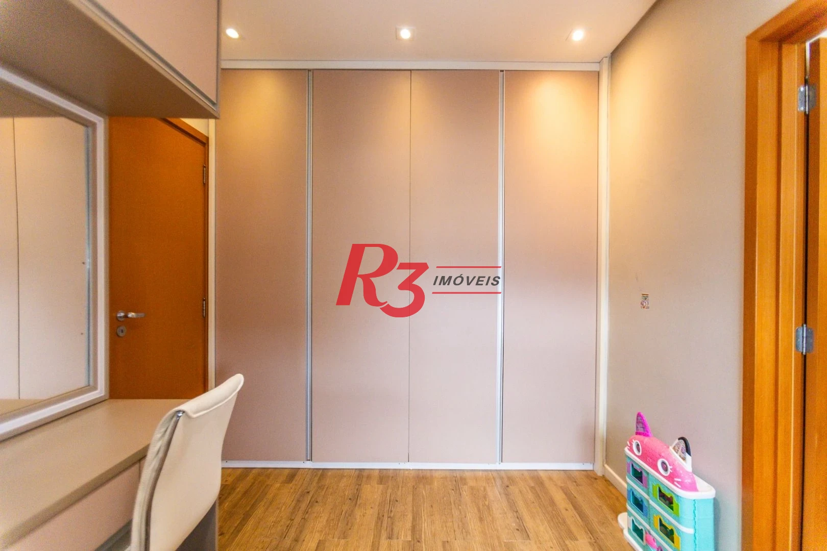 Apartamento com 3 dormitórios à venda, 143 m² por R$ 2.100.000,00 - Pompéia - Santos/SP