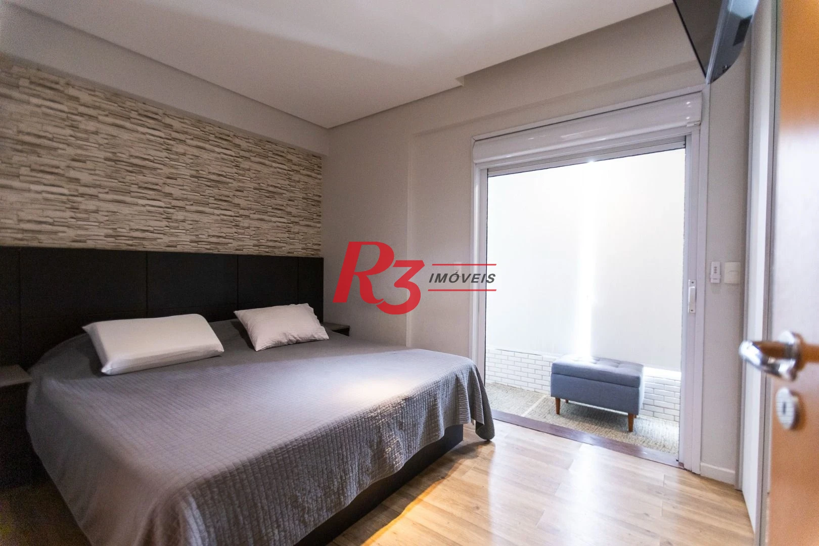 Apartamento com 3 dormitórios à venda, 143 m² por R$ 2.100.000,00 - Pompéia - Santos/SP