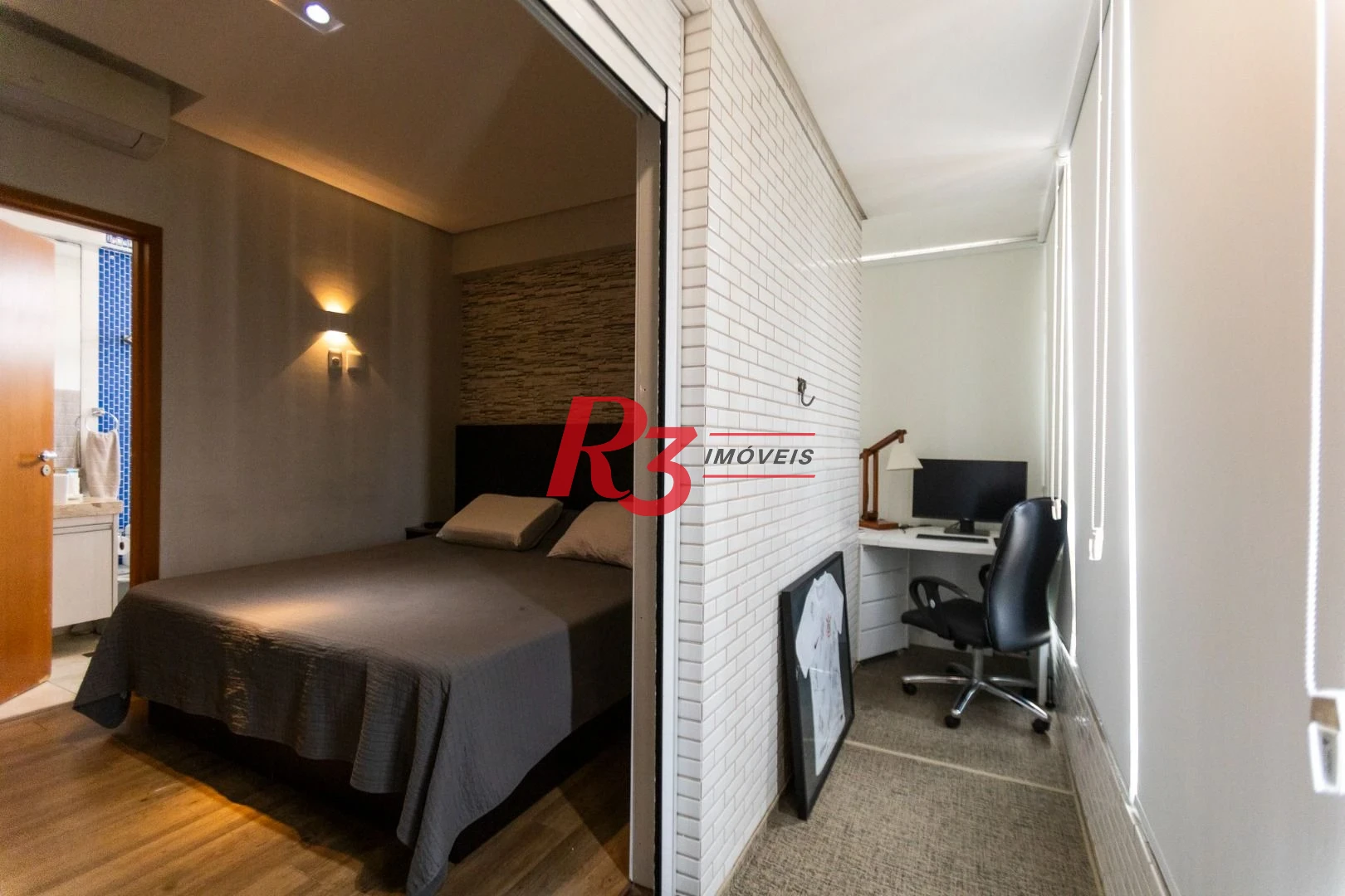 Apartamento com 3 dormitórios à venda, 143 m² por R$ 2.100.000,00 - Pompéia - Santos/SP