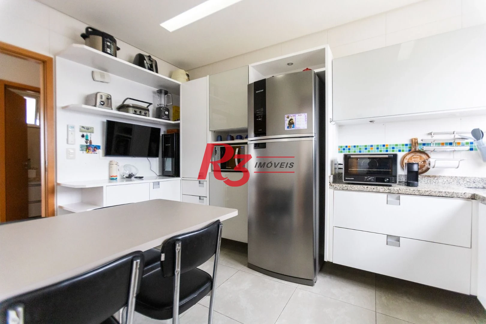 Apartamento com 3 dormitórios à venda, 143 m² por R$ 2.100.000,00 - Pompéia - Santos/SP