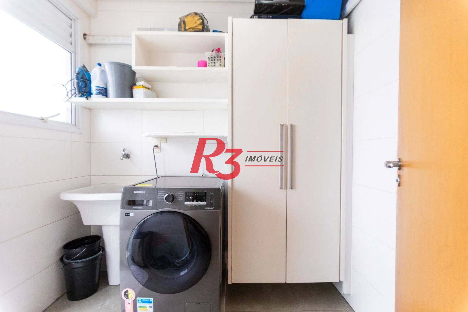 Apartamento com 3 dormitórios à venda, 143 m² por R$ 2.100.000,00 - Pompéia - Santos/SP