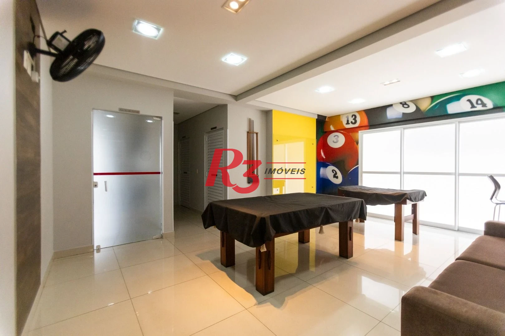 Apartamento com 3 dormitórios à venda, 143 m² por R$ 2.100.000,00 - Pompéia - Santos/SP