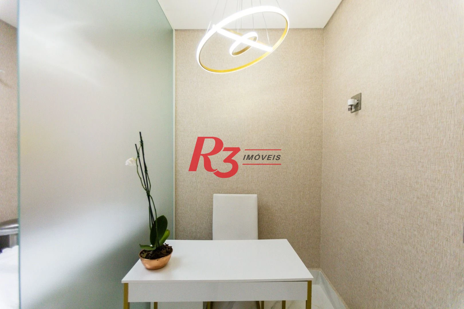 Sala para alugar, 30 m² por R$ 3.700,00/mês - Estuário - Santos/SP
