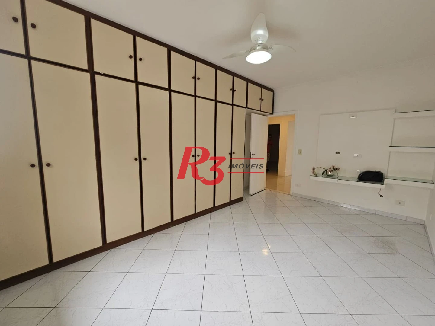 Sobrado à venda, 230 m² por R$ 1.920.000,00 - Ponta da Praia - Santos/SP