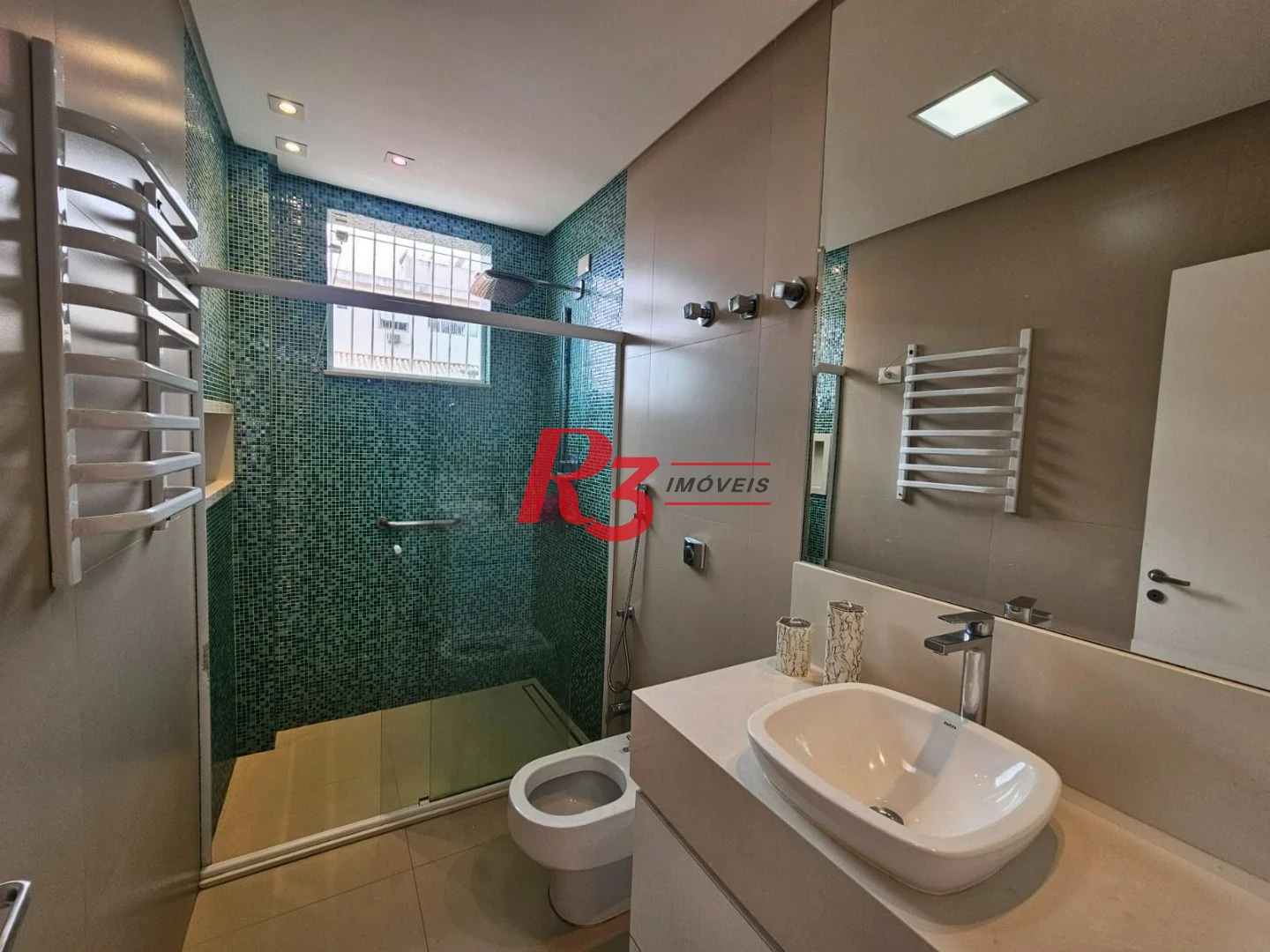 Sobrado à venda, 230 m² por R$ 1.920.000,00 - Ponta da Praia - Santos/SP