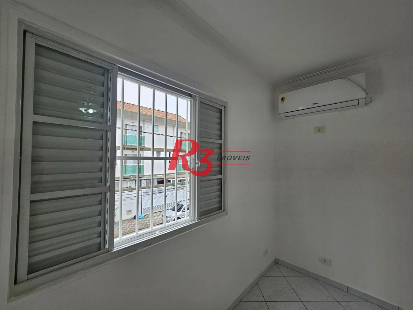 Sobrado à venda, 230 m² por R$ 1.920.000,00 - Ponta da Praia - Santos/SP
