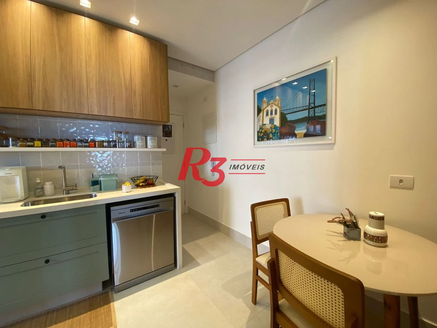 Apartamento com 2 dormitórios à venda, 90 m² por R$ 1.300.000,00 - Embaré - Santos/SP