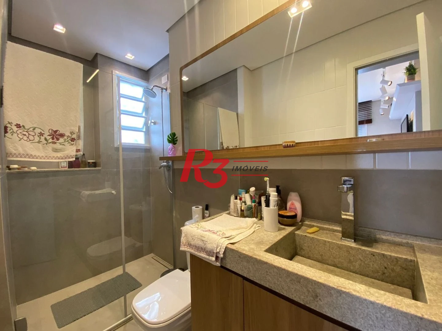 Apartamento com 2 dormitórios à venda, 90 m² por R$ 1.300.000,00 - Embaré - Santos/SP