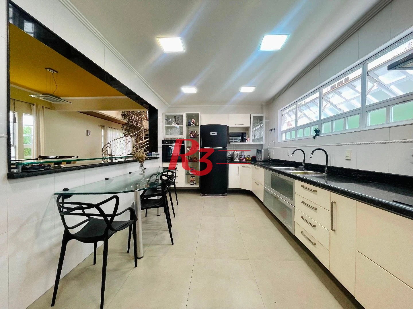 Sobrado à venda, 457 m² por R$ 6.500.000,00 - Gonzaga - Santos/SP