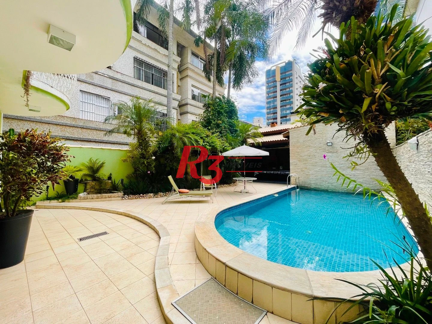 Sobrado à venda, 457 m² por R$ 6.500.000,00 - Gonzaga - Santos/SP