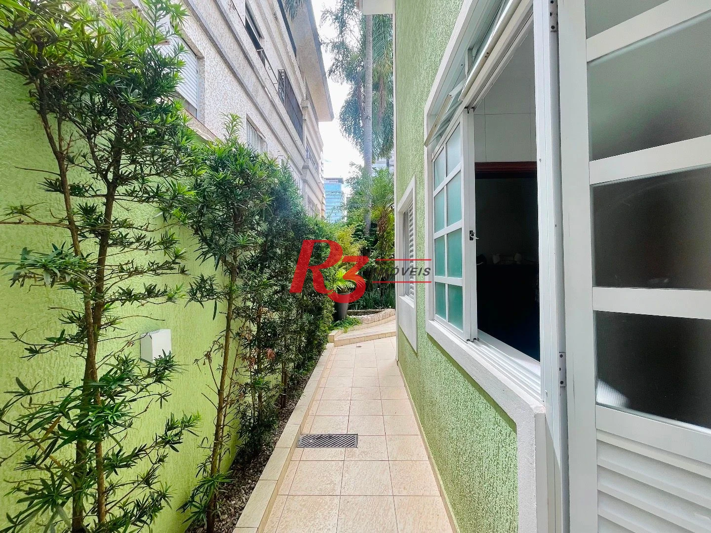 Sobrado à venda, 457 m² por R$ 6.500.000,00 - Gonzaga - Santos/SP